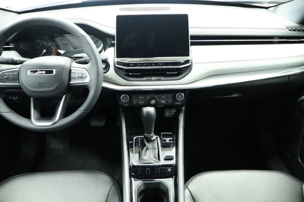 Used 2024 Jeep Compass Limited AWD/4WD image 28