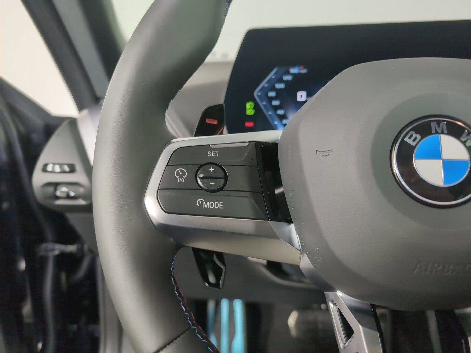 Used 2025 BMW M235i xDrive w/ Premium Package image 17