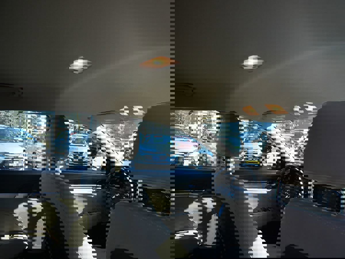 Used 2020 Hyundai Elantra SE w/ Convenience Package (C2) image 28