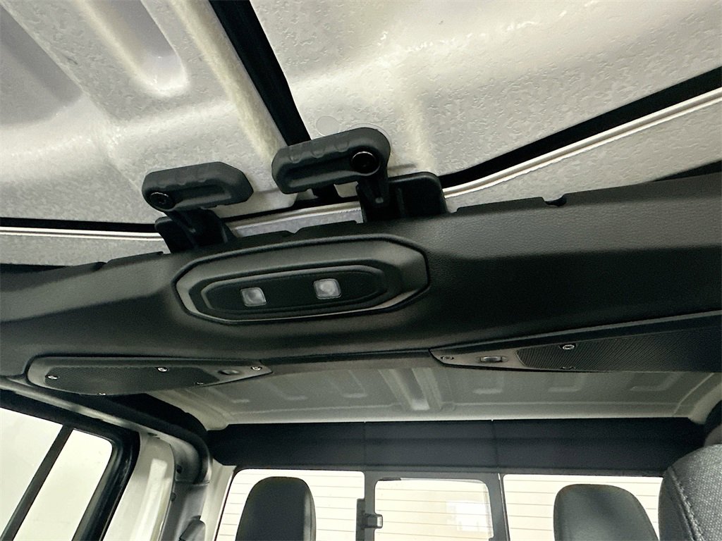 New 2025 Jeep Gladiator Rubicon w/ Convenience Group image 14