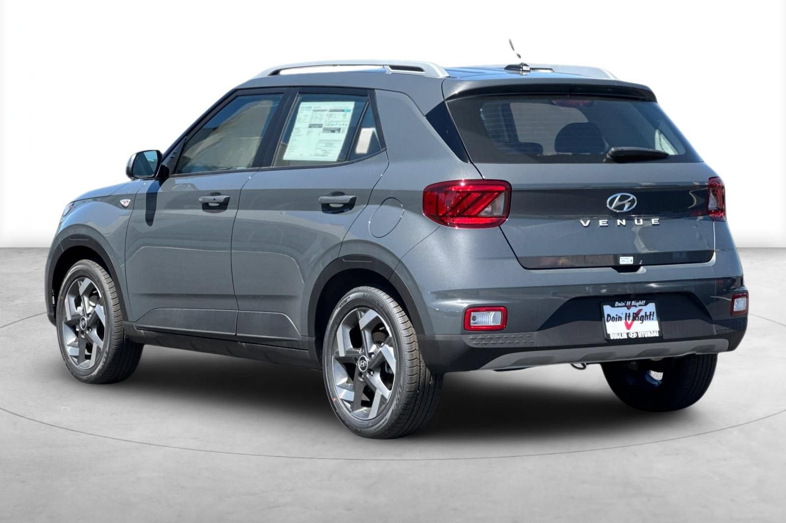 New 2026 Hyundai Venue SEL FWD image 4