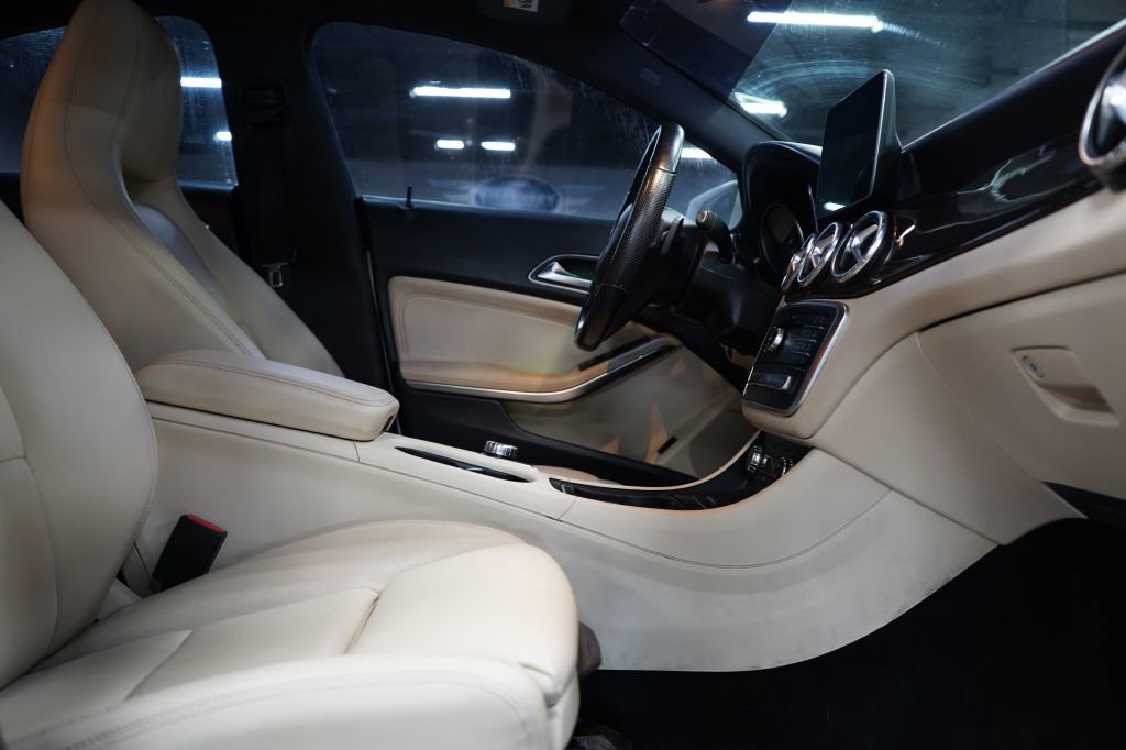 Used 2019 Mercedes-Benz CLA 250 image 23