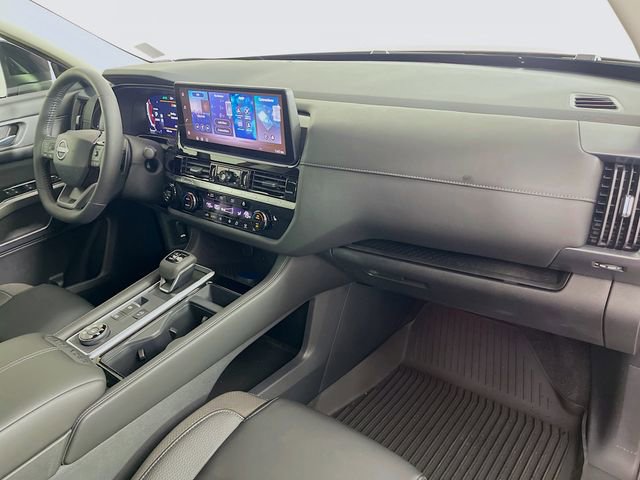 Used 2026 Nissan Pathfinder SL image 29