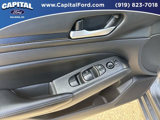 Used 2024 Nissan Altima 2.5 SV image 20