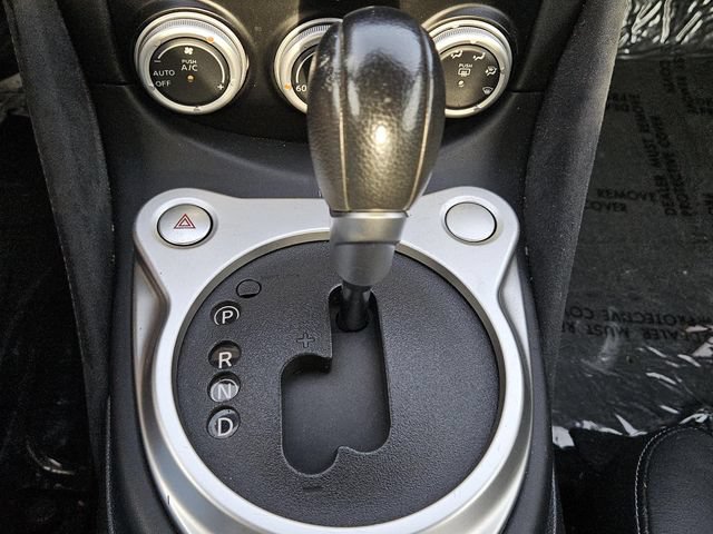 Used 2010 Nissan 370Z Touring RWD image 11