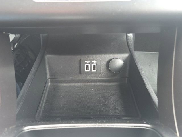 Used 2019 Ford Fusion SE image 29