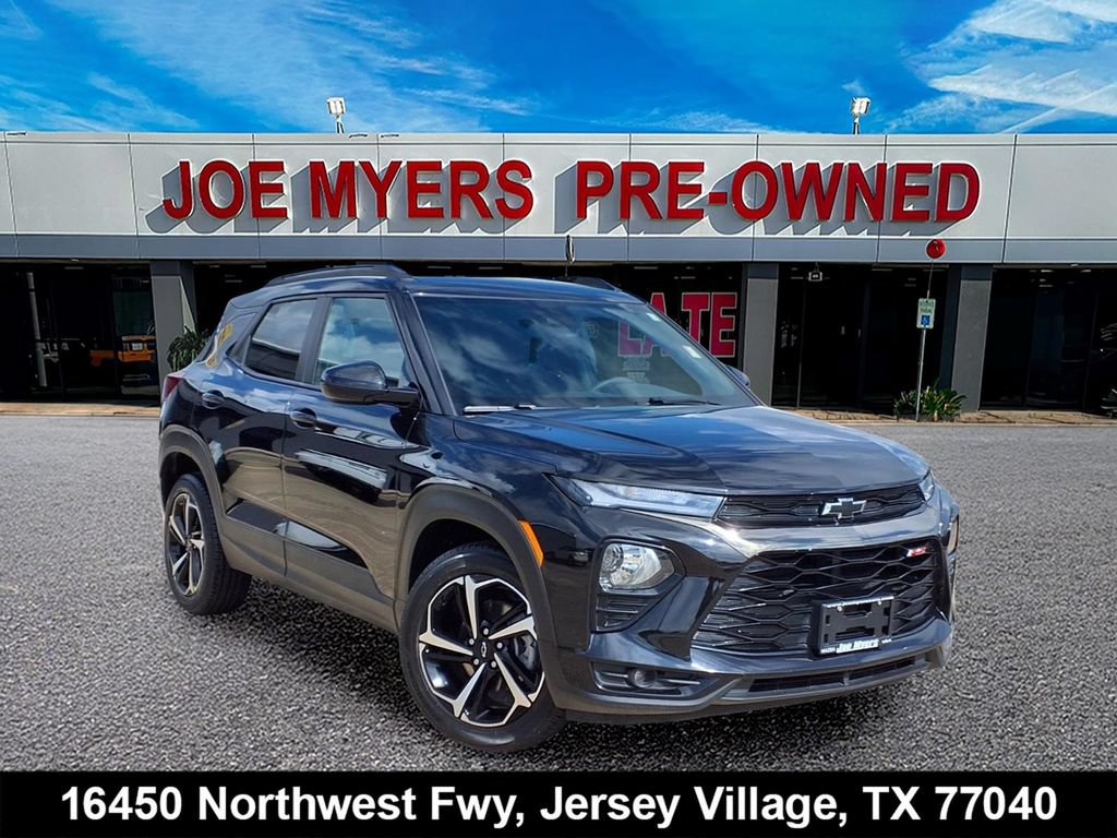 Used 2022 Chevrolet TrailBlazer RS FWD image 1
