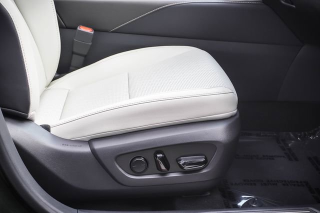 Certified 2026 Lexus RX 350 AWD image 24