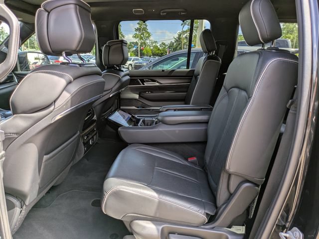 Used 2024 Jeep Grand Wagoneer Series II w/ Quick Order Packagew 28T AWD/4WD image 16