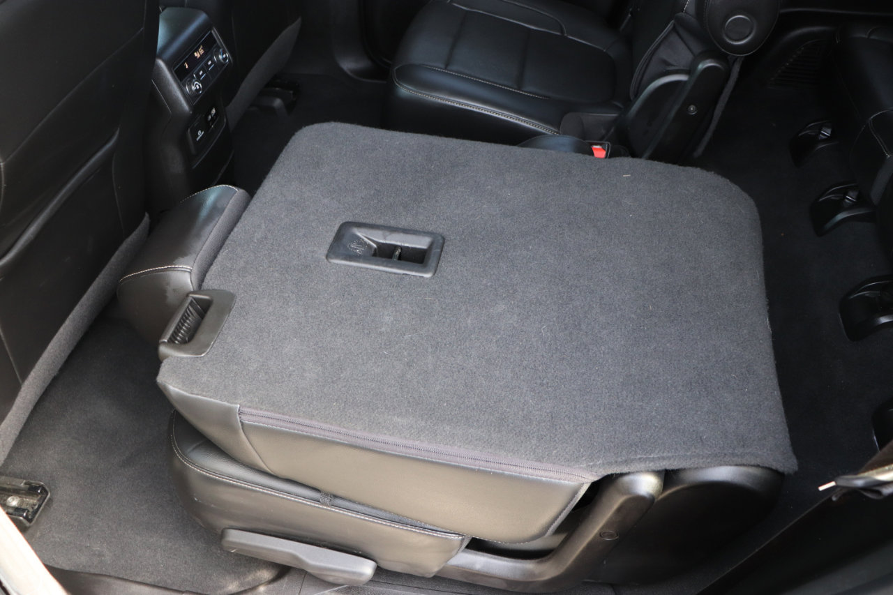 Used 2023 GMC Acadia SLT image 25