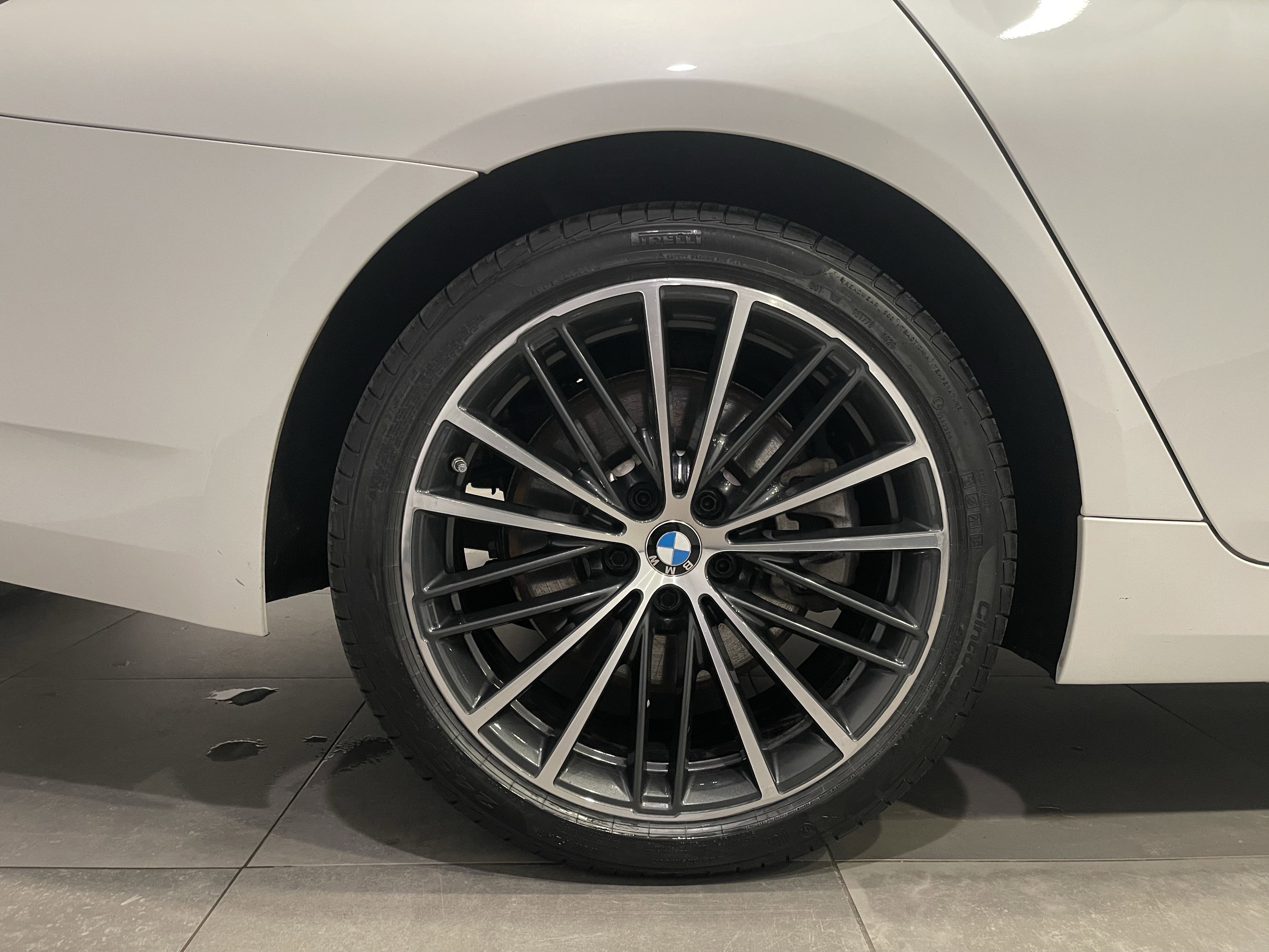 Certified 2023 BMW 540i xDrive w/ Premium Package image 9