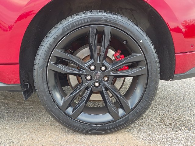 Used 2019 Ford Edge ST w/ Equipment Group 401A AWD/4WD image 9