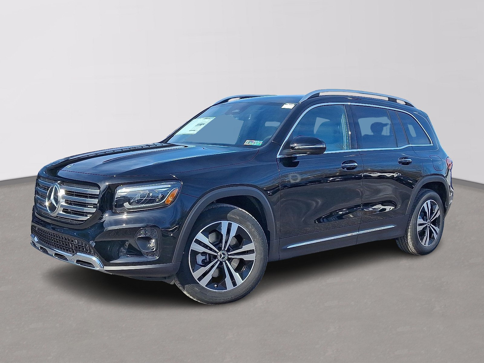 Used 2026 Mercedes-Benz GLB 250 4MATIC image 1