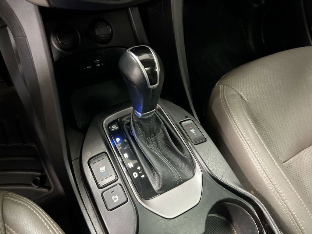 Used 2015 Hyundai Santa Fe Limited w/ Option Group 04 AWD/4WD image 18