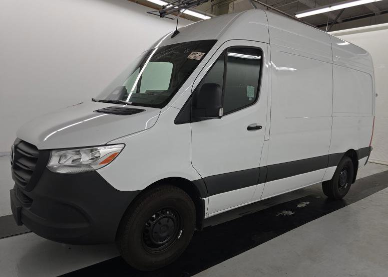 Used 2025 Mercedes-Benz Sprinter 2500 video 2