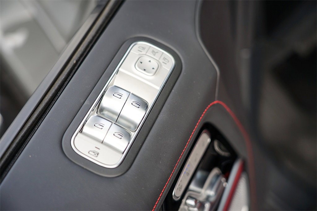 Used 2025 Mercedes-Benz G 63 AMG 4MATIC image 24