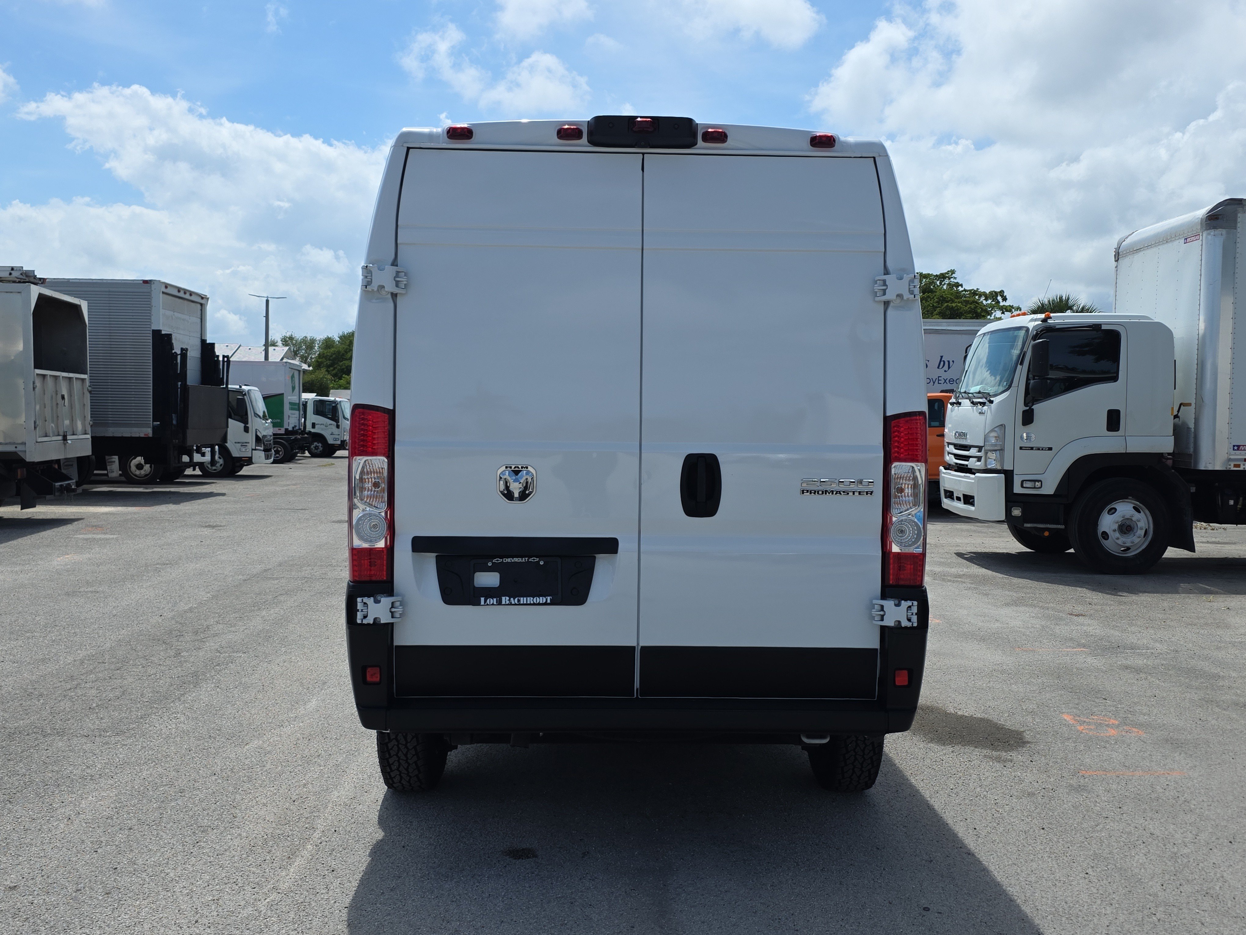 Used 2025 RAM ProMaster 2500 w/ Convenience Group FWD image 6