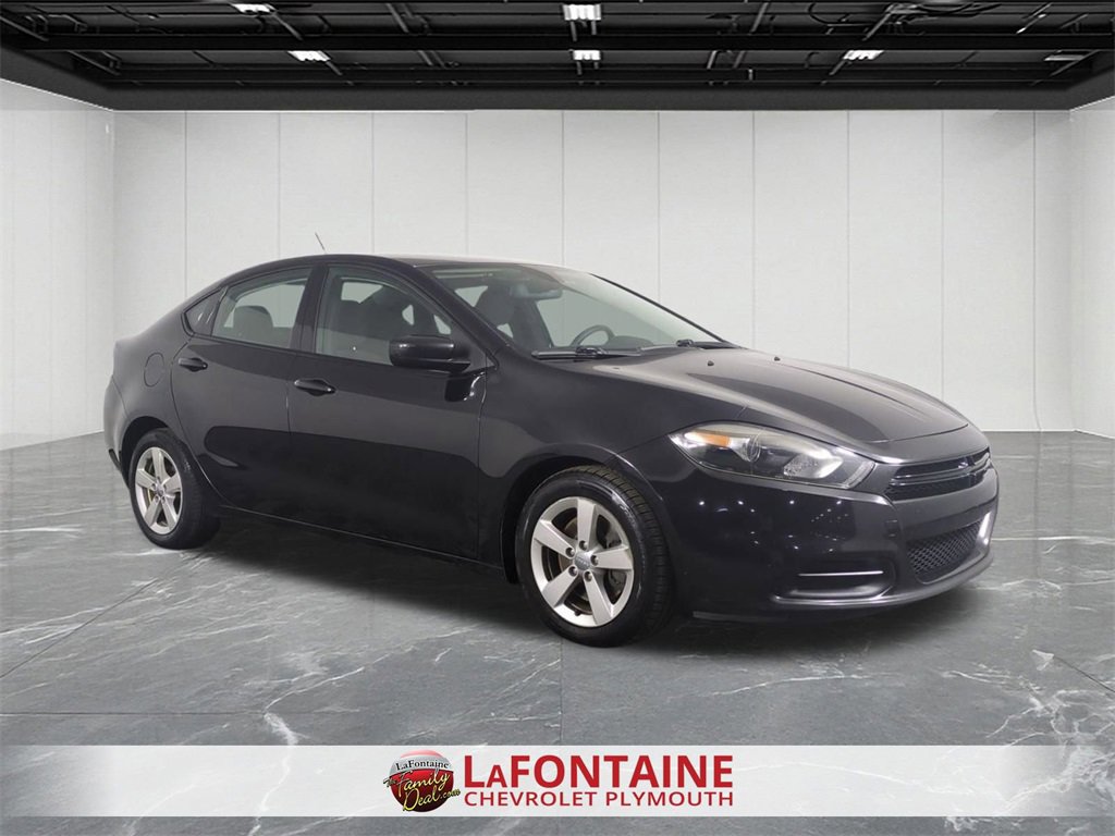 Used 2015 Dodge Dart SXT image 2