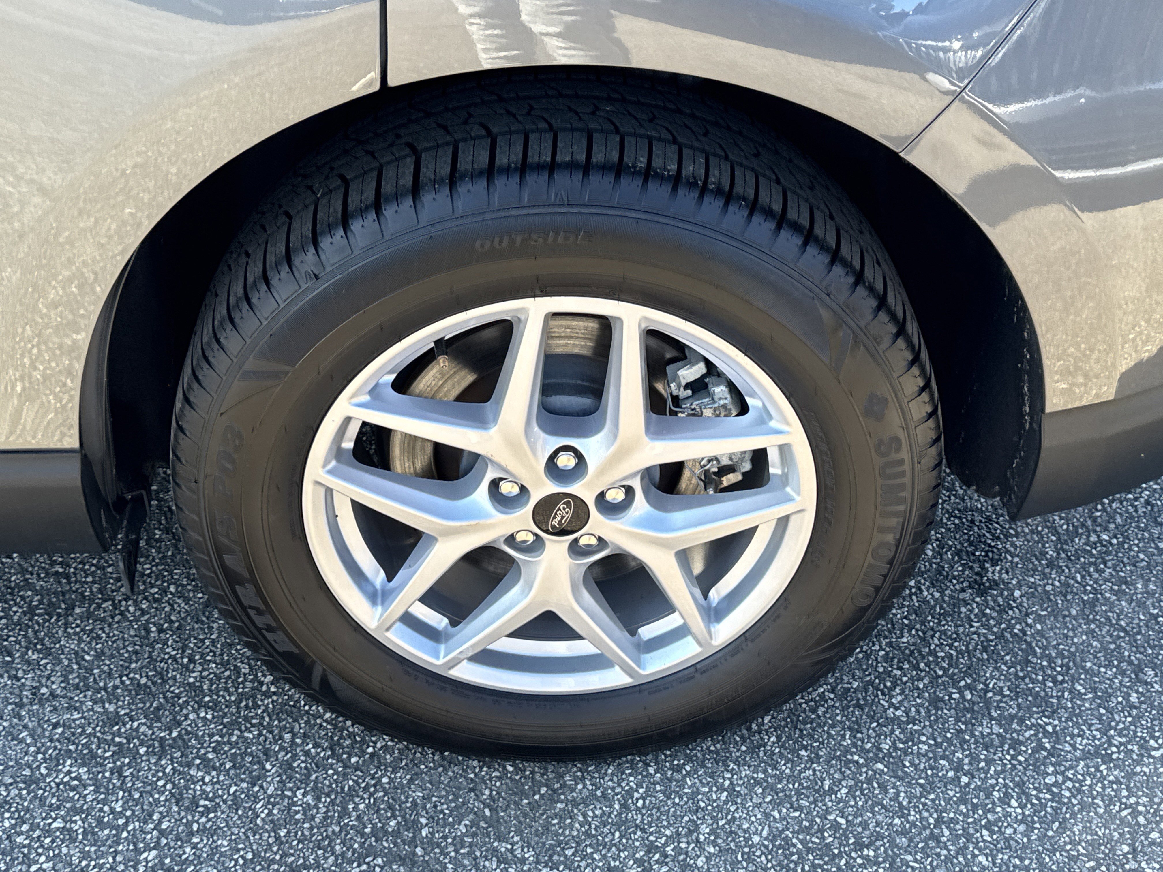 Used 2023 Ford Edge SEL image 19