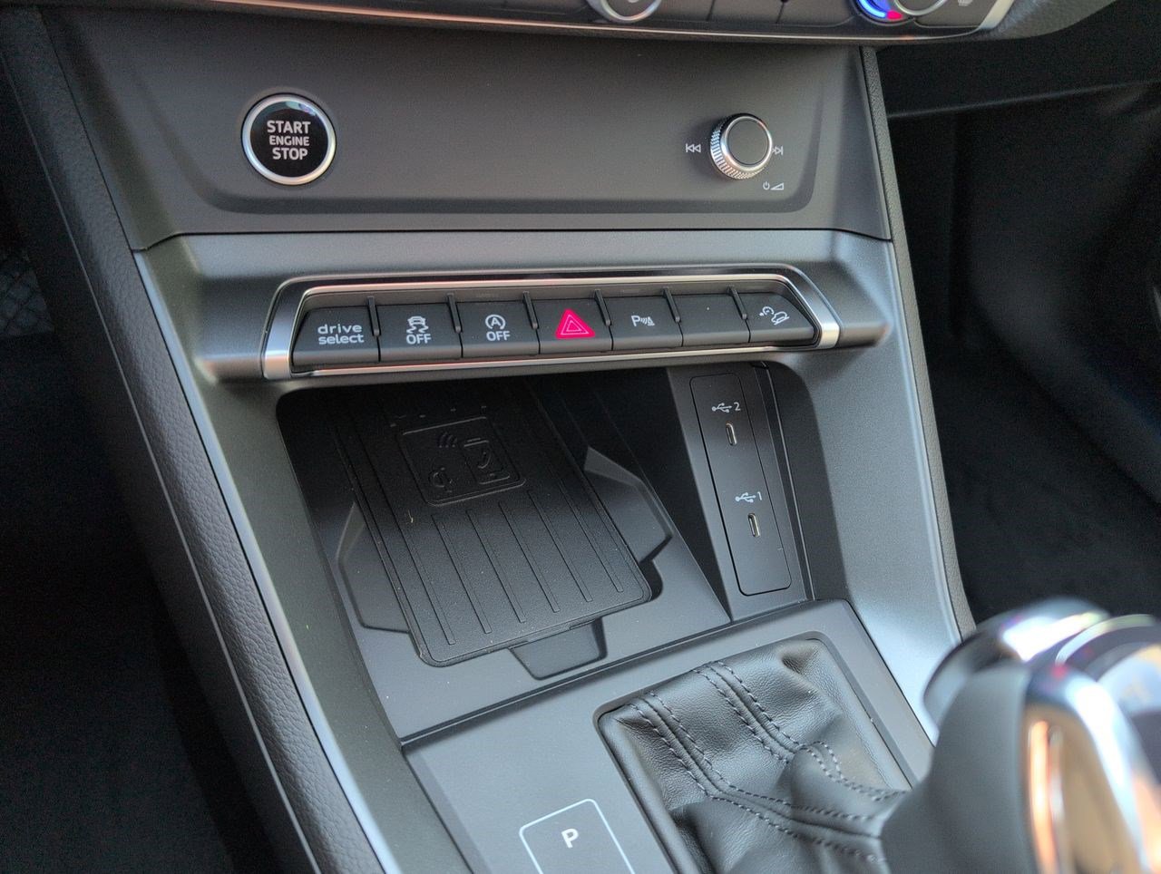 New 2025 Audi Q3 2.0T Premium image 9