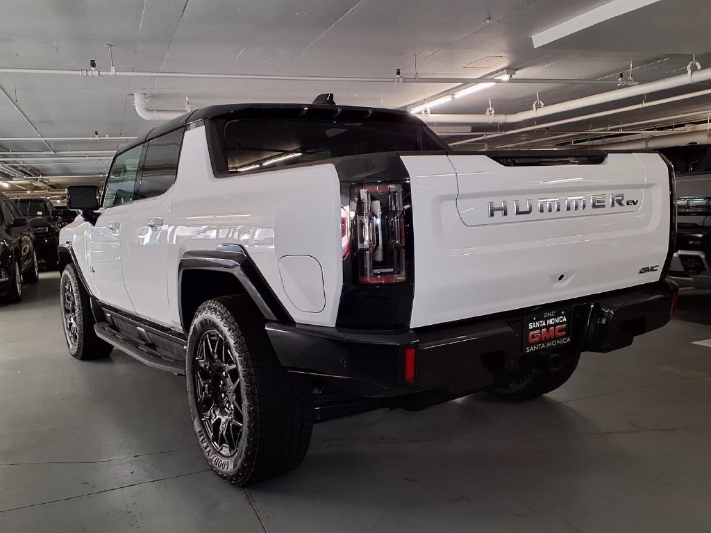 New 2026 GMC Hummer EV 4x4 Crew Cab image 9