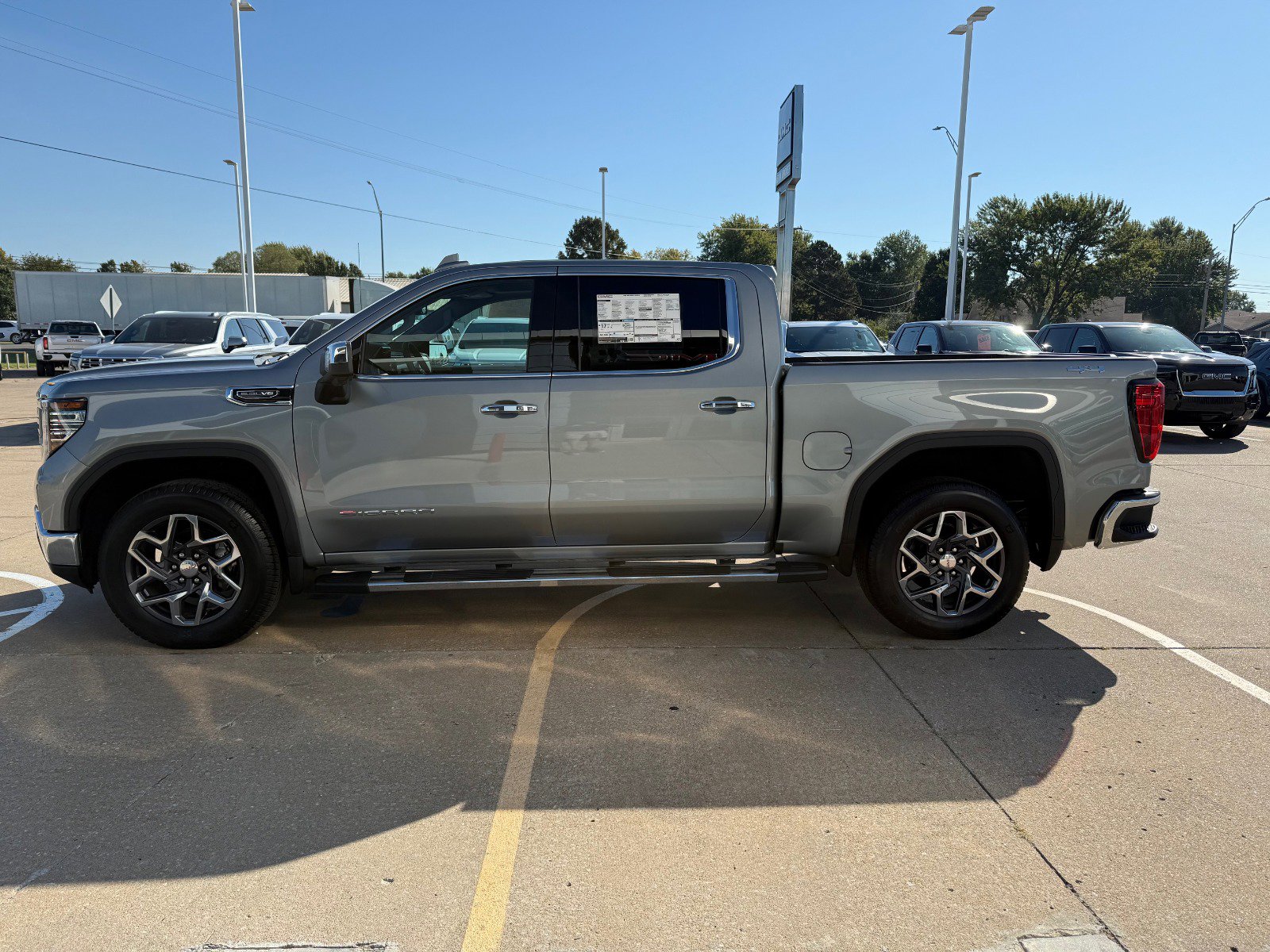 New 2026 GMC Sierra 1500 SLT w/ SLT Premium Plus Package image 6