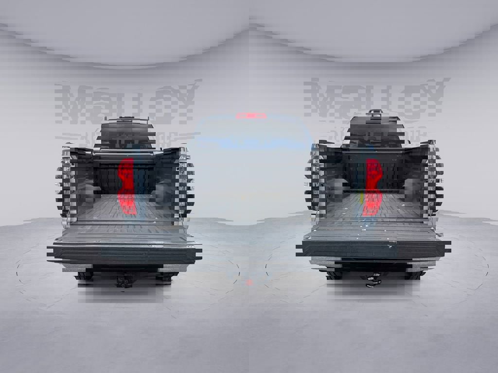 Used 2014 Toyota Tundra SR5 w/ SR5 Upgrade Package image 19