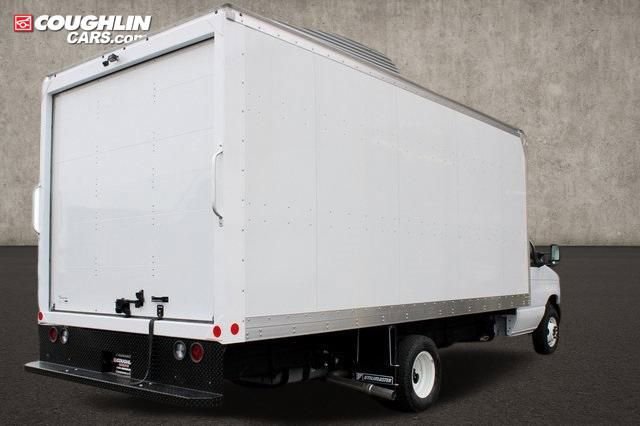 New 2025 Ford E-450 and Econoline 450 Super Duty w/ Driver's Safety Package image 7