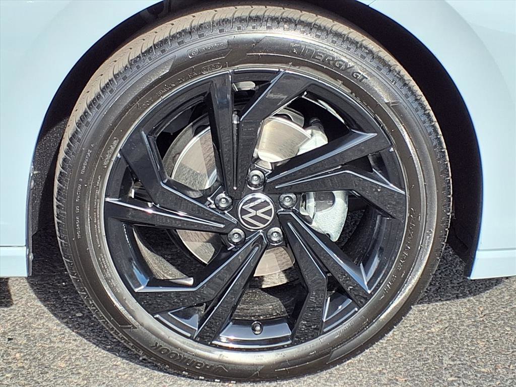 New 2026 Volkswagen Jetta SE image 6