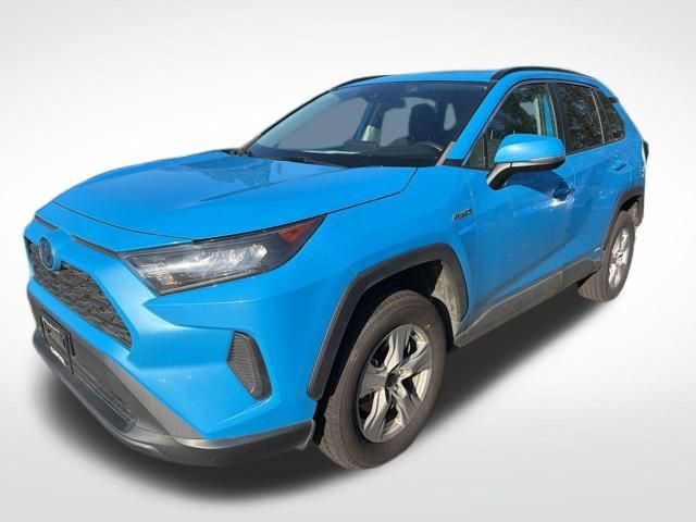 Used 2019 Toyota RAV4 LE w/ Carpet Mat Package image 3