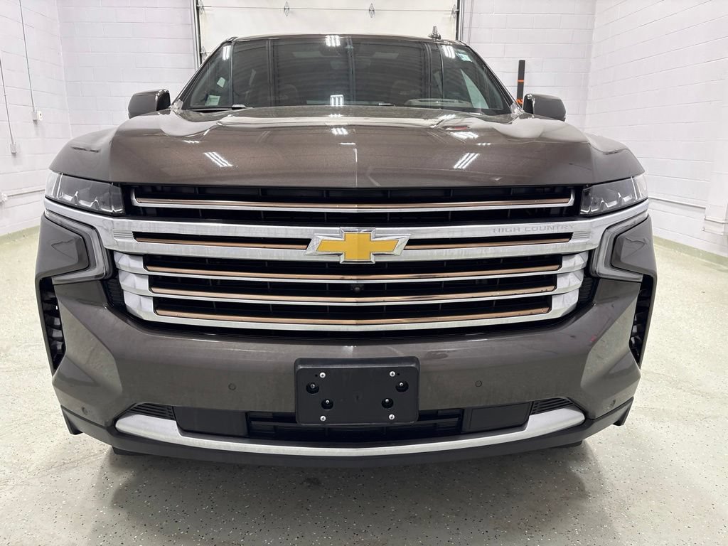 Used 2021 Chevrolet Suburban High Country w/ Premium Package AWD/4WD image 9