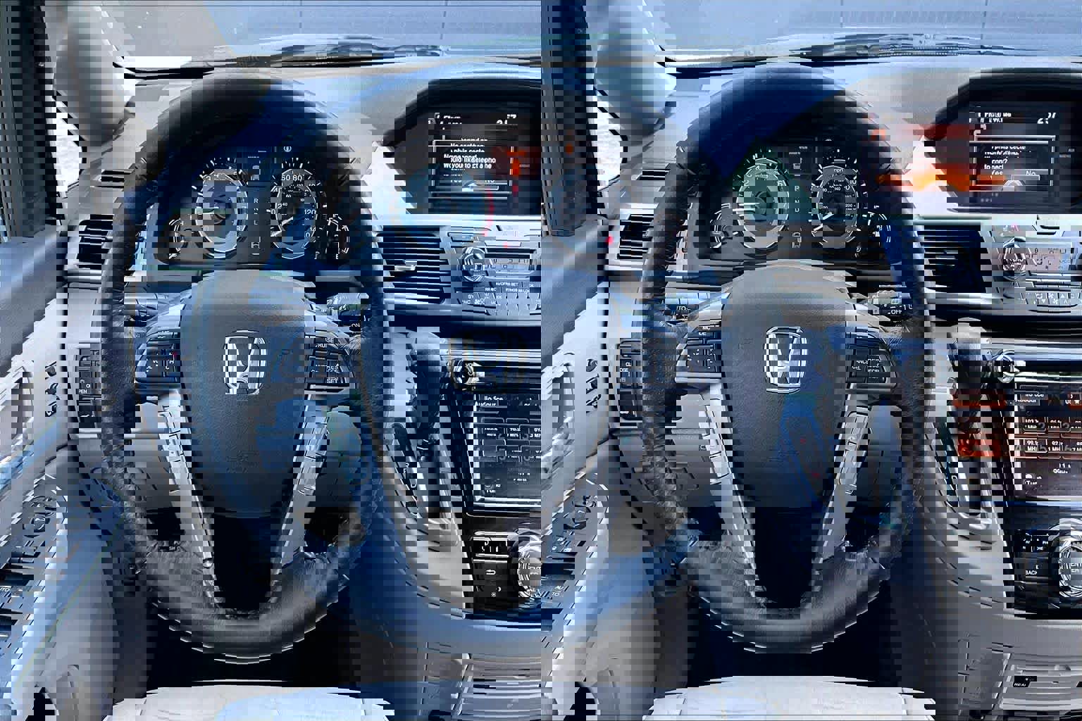 Used 2016 Honda Odyssey Touring image 5