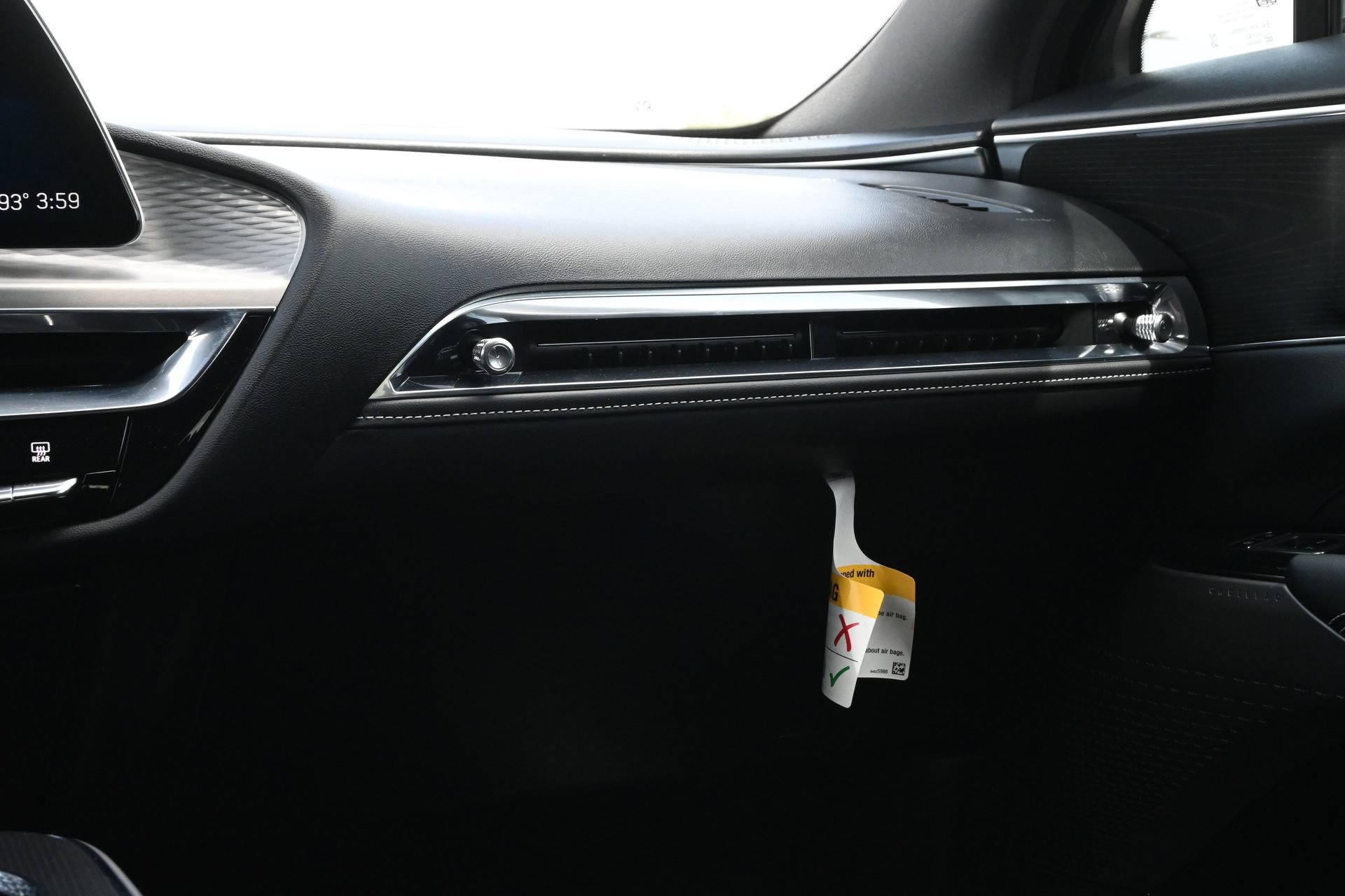 Certified 2024 Cadillac Lyriq Luxury RWD image 9