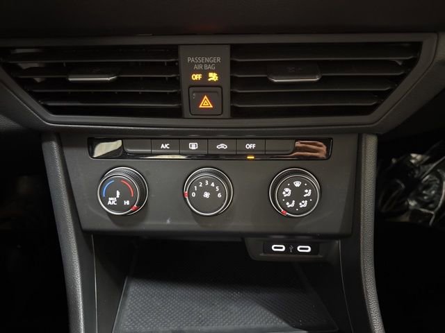 Certified 2023 Volkswagen Jetta Sport image 22