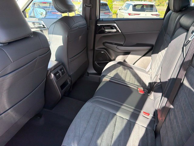 New 2026 Mitsubishi Outlander SE FWD image 18