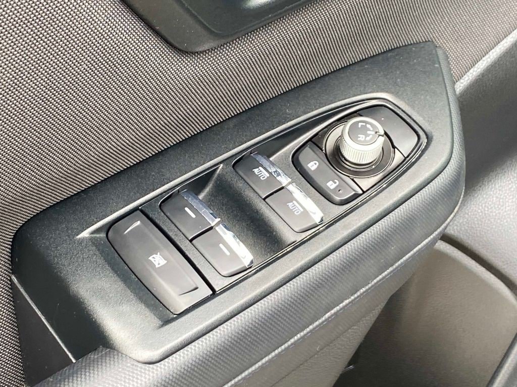 Certified 2025 Subaru Forester Premium AWD/4WD image 29