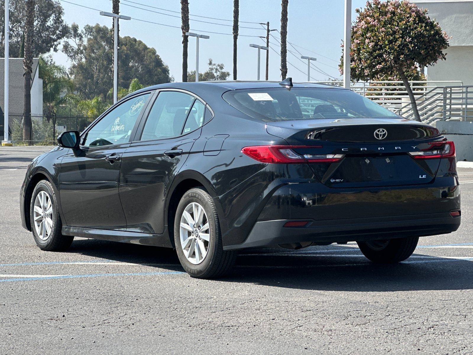 Used 2025 Toyota Camry LE FWD image 3
