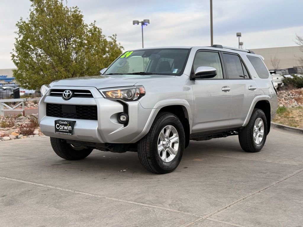 Used 2024 Toyota 4Runner SR5 AWD/4WD image 3