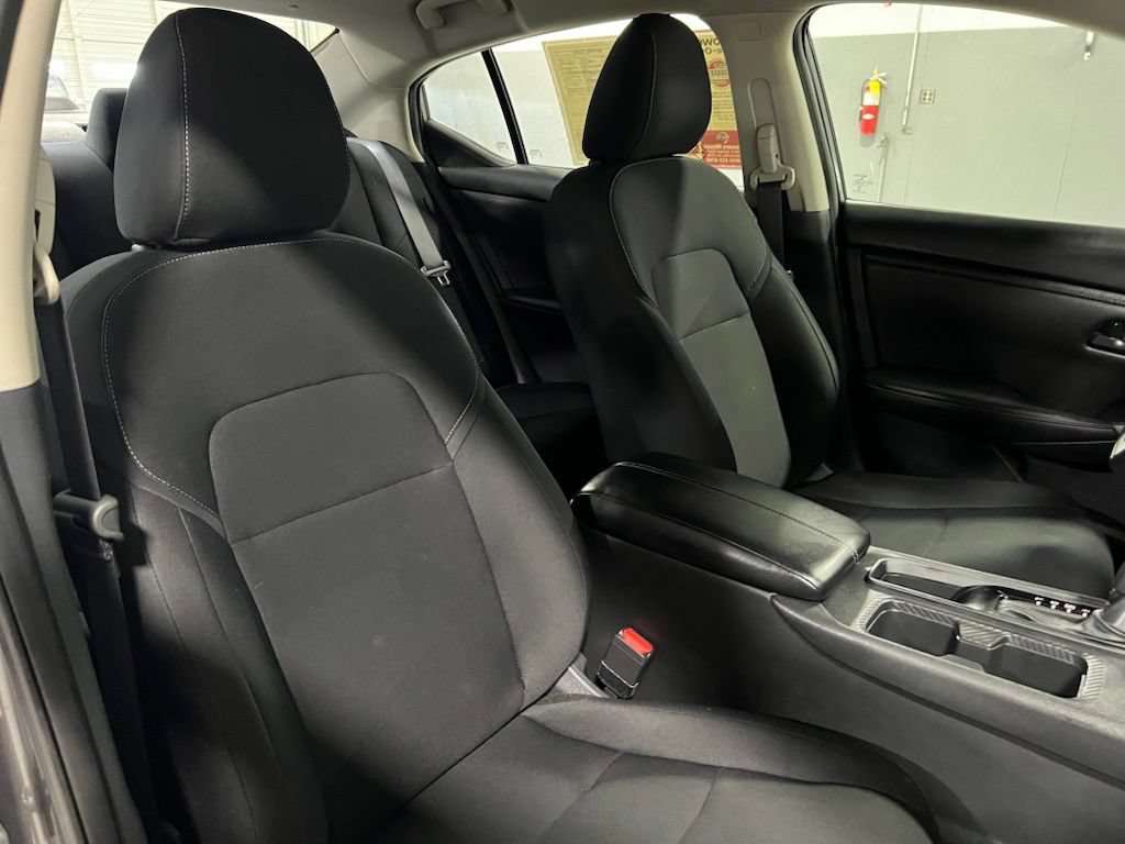 Used 2025 Nissan Sentra S FWD image 32