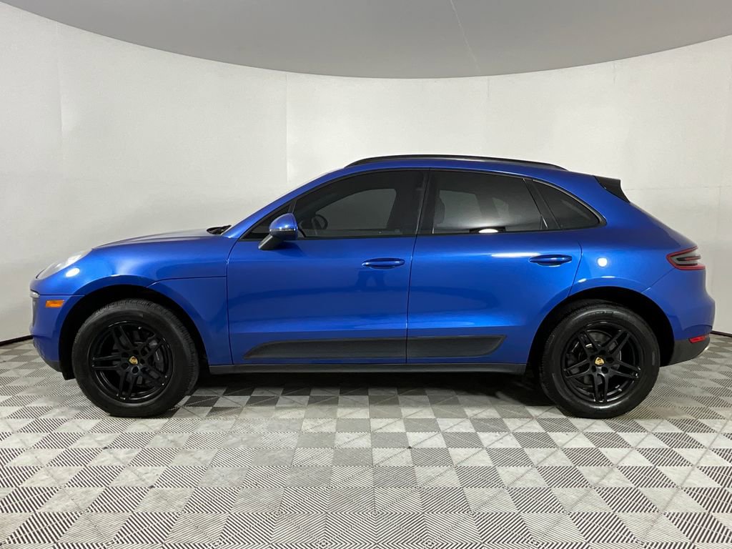 Used 2018 Porsche Macan AWD/4WD image 2