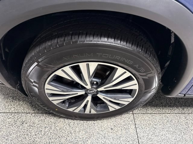 Used 2023 Nissan Rogue SV AWD/4WD image 4