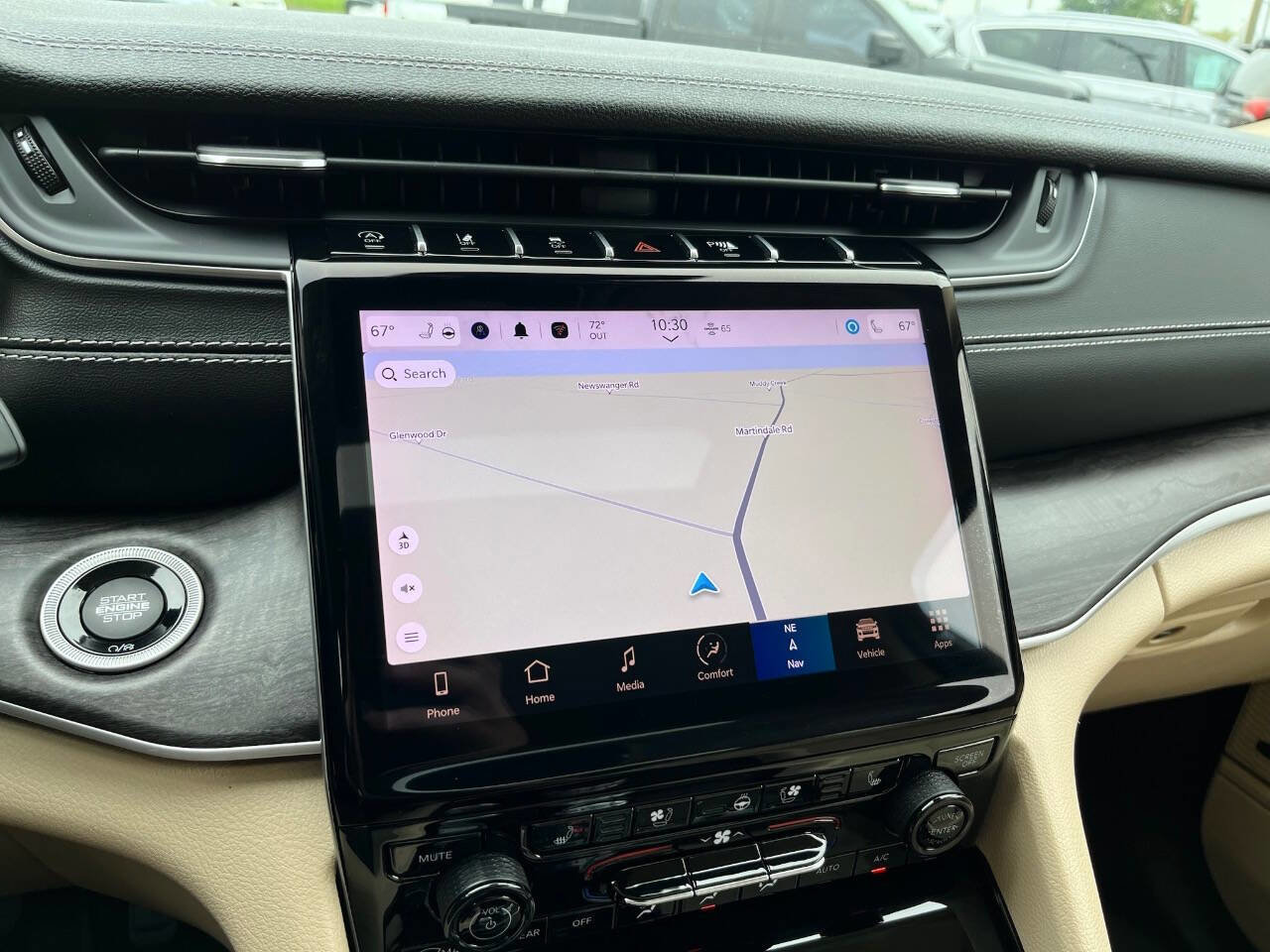 Used 2022 Jeep Grand Cherokee L Limited w/ Luxury Tech Group II image 33