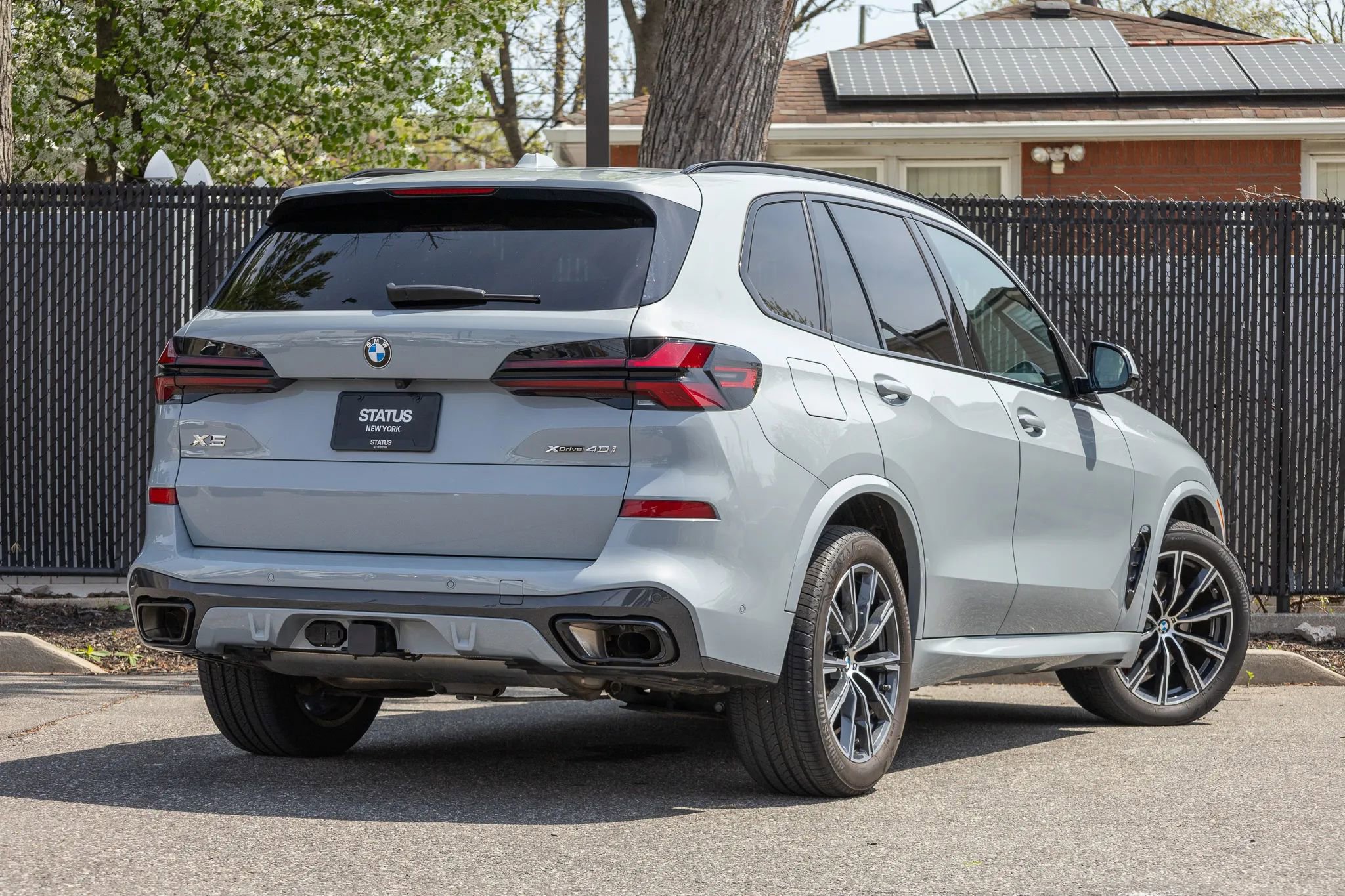 Used 2024 BMW X5 xDrive40i w/ M Sport Package image 25