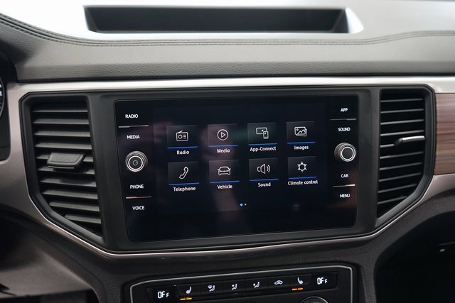 Used 2021 Volkswagen Atlas SE image 34