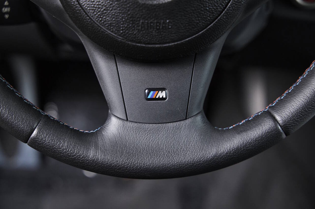Used 2006 BMW M5 RWD image 57