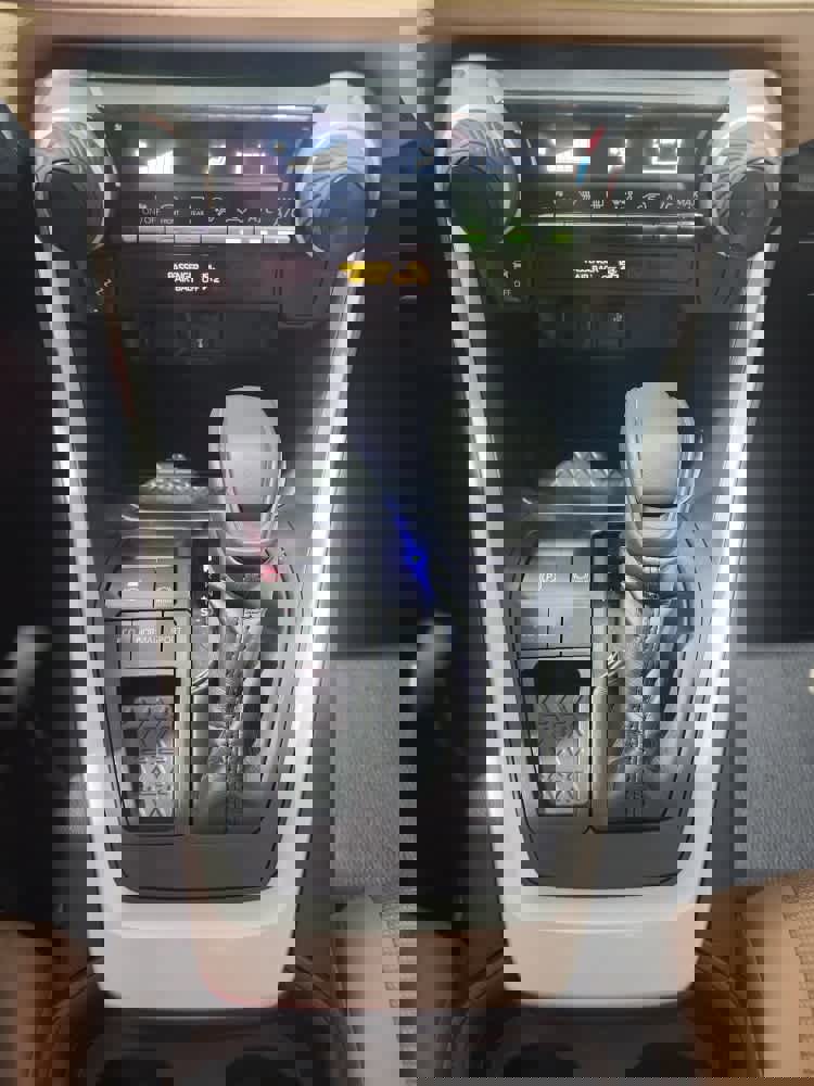 Used 2020 Toyota RAV4 LE image 24