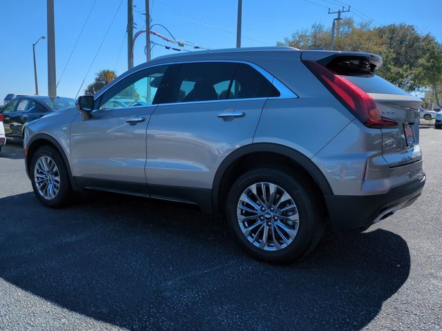 Used 2024 Cadillac XT4 Premium Luxury image 7