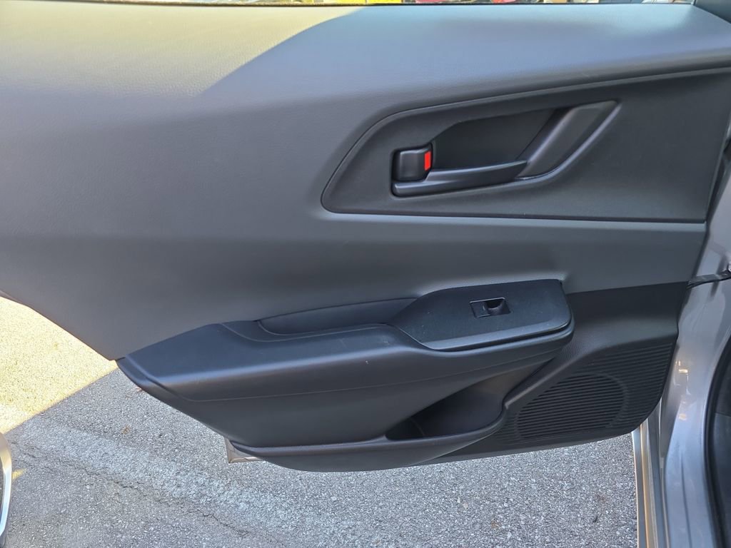 Used 2023 Toyota Prius LE image 33