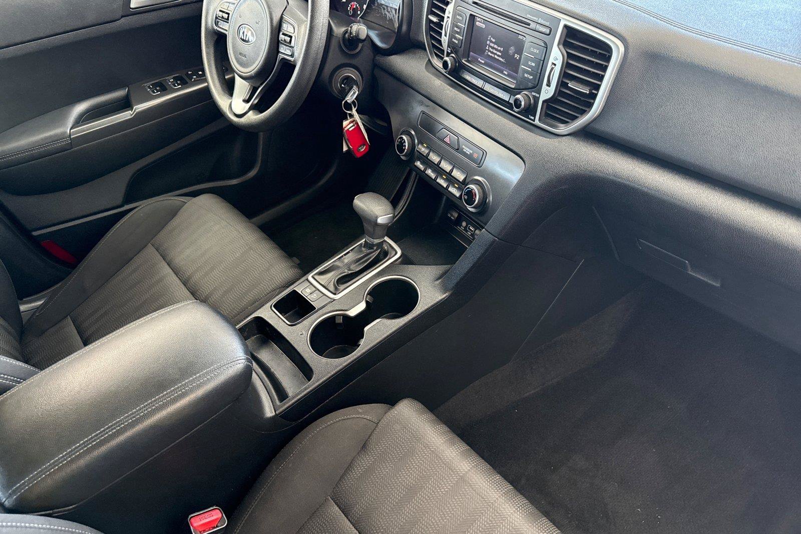 Used 2019 Kia Sportage LX FWD image 16