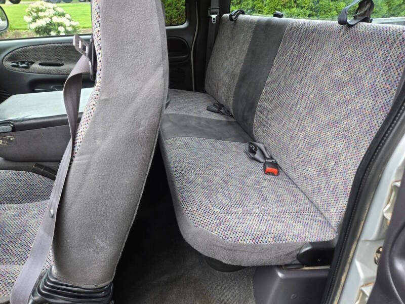 Used 2001 Dodge Ram 3500 Truck 2WD Quad Cab image 14